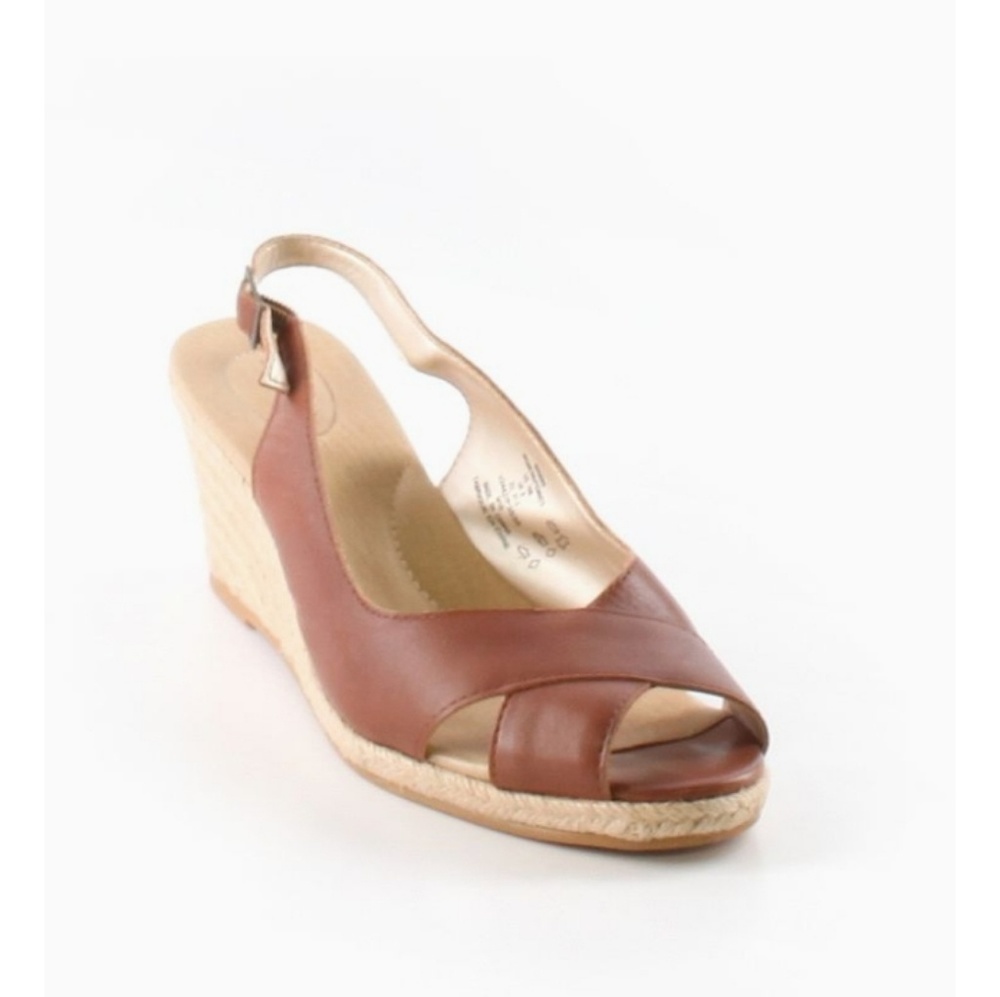 Land's End leather size 7 wedges